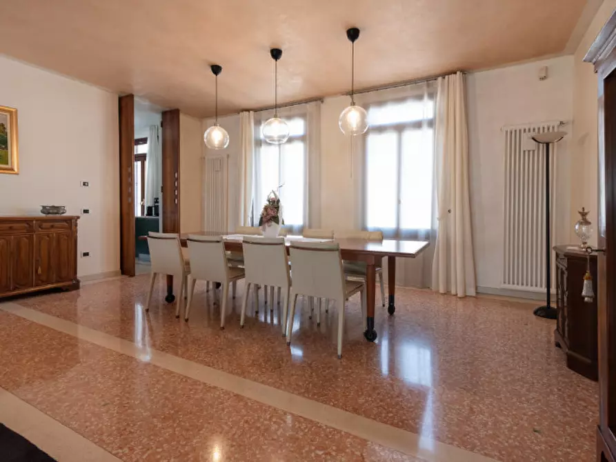 Immagine 11 di Casa bifamiliare in vendita  a Monselice