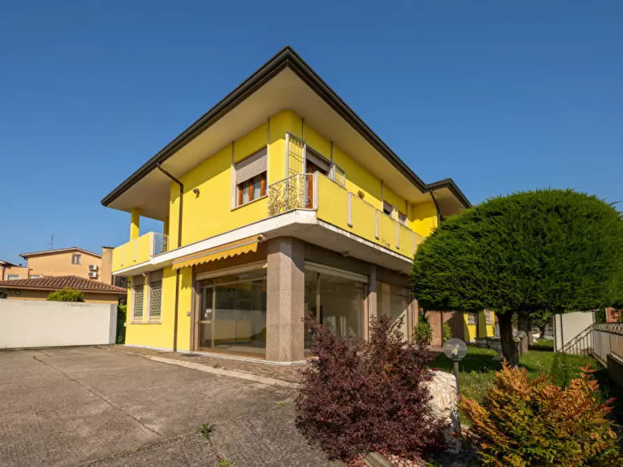 Immagine 3 di Casa indipendente in vendita  in via Costa Calcinara a Monselice