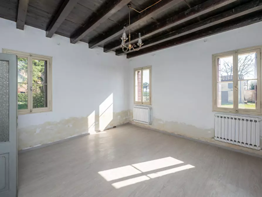 Immagine 8 di Casa bifamiliare in vendita  in Via Roma a San Pietro Viminario