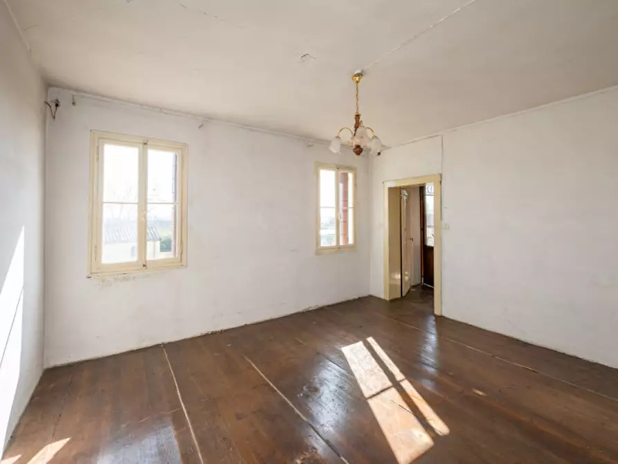 Immagine 25 di Casa bifamiliare in vendita  in Via Roma a San Pietro Viminario