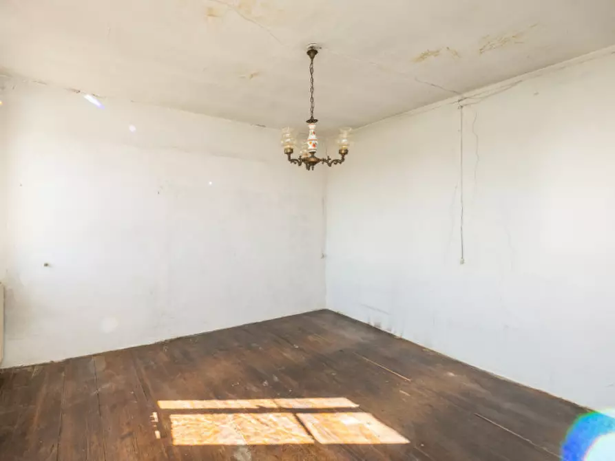 Immagine 27 di Casa bifamiliare in vendita  in Via Roma a San Pietro Viminario