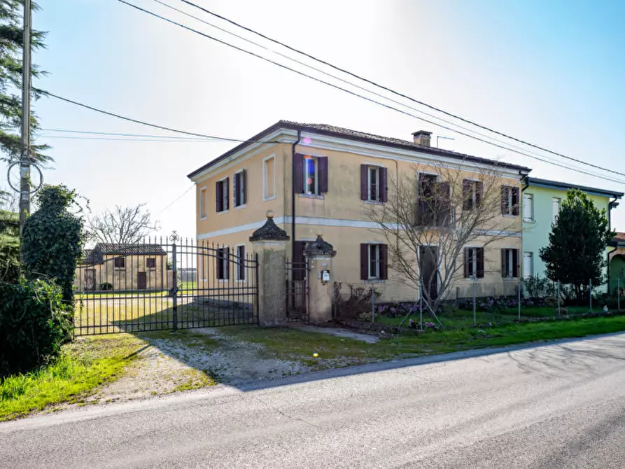 Immagine 49 di Casa bifamiliare in vendita  in Via Roma a San Pietro Viminario