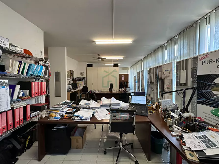 Immagine 14 di Negozio in vendita  in via don minzoni a Caldiero