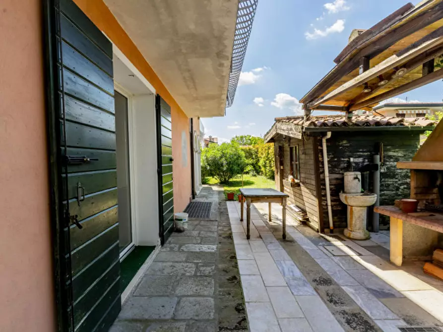 Immagine 4 di Villa in vendita  in Via Marsilio Da Carrara, 13 a Due Carrare