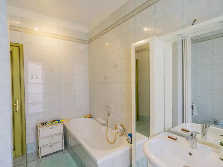 Immagine 45 di Villa in vendita  in Via Marsilio Da Carrara, 13 a Due Carrare