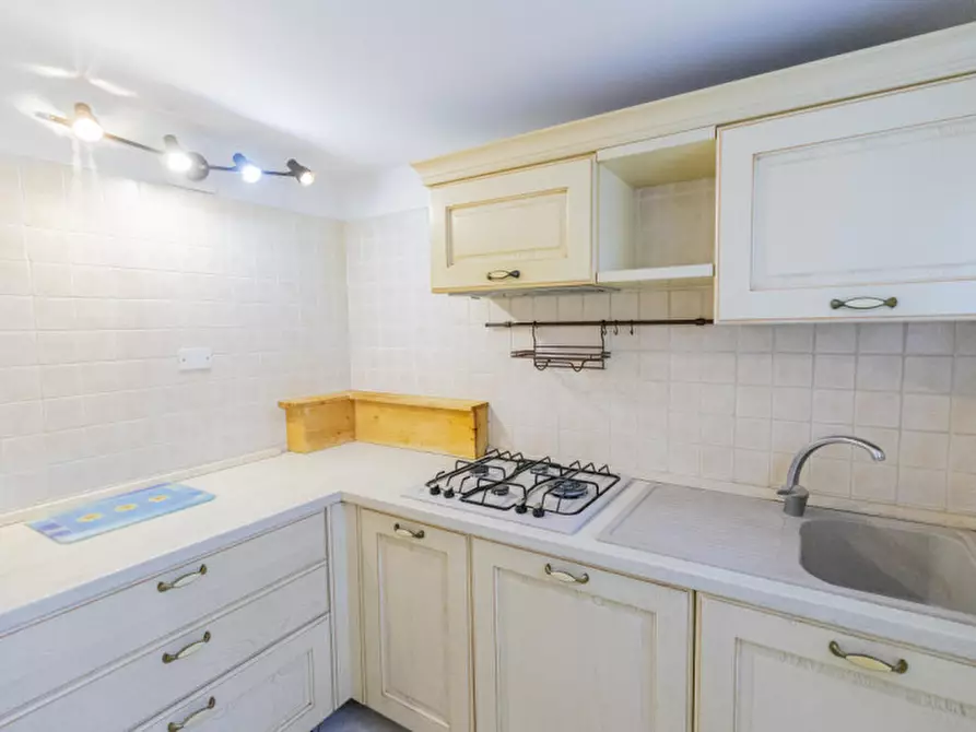 Immagine 24 di Casa bifamiliare in affitto  in Via Francesco Petrarca, 11 a Due Carrare