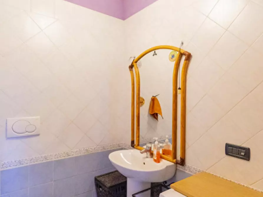 Immagine 19 di Appartamento in vendita  in Via Don Arturo Tecchio 4/3 a Due Carrare