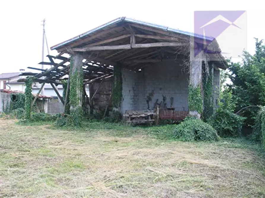 Immagine 6 di Rustico / casale in vendita  a Massanzago