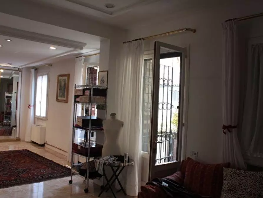 Immagine 5 di Appartamento in vendita  a Padova