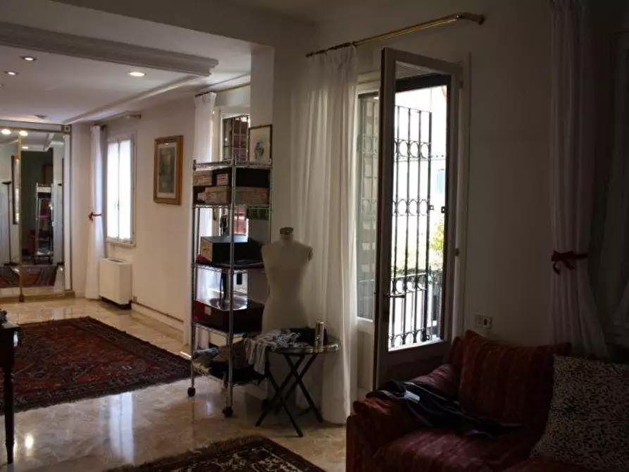 Immagine 6 di Appartamento in vendita  a Padova