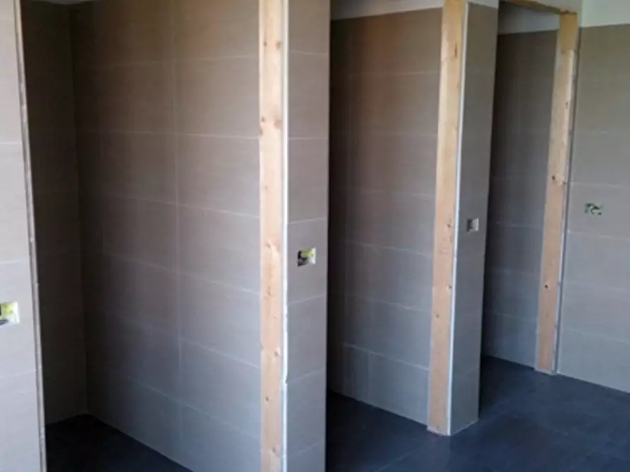 Immagine 24 di Ufficio in affitto  in VIA VOLTA A. a Trezzano Sul Naviglio