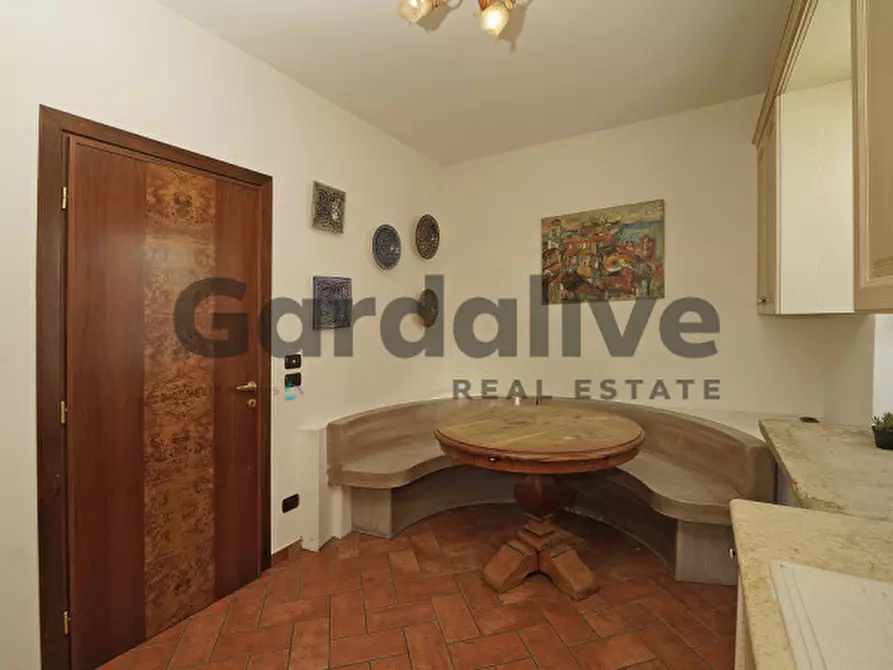 Immagine 11 di Appartamento in vendita  in Via Colombare 1 sirmione a Sirmione