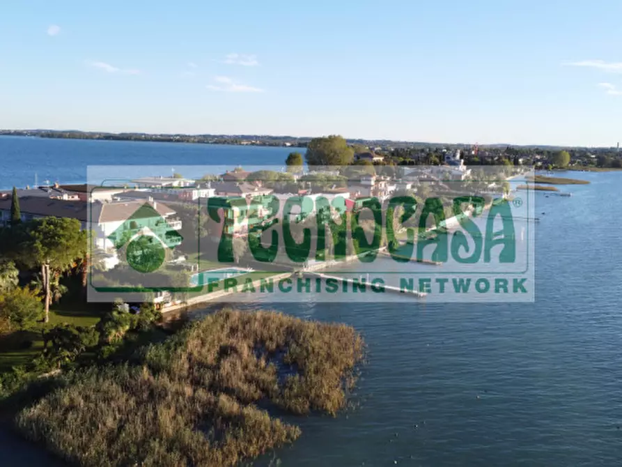 Immagine 3 di Appartamento in vendita  in Via XXV Aprile a Sirmione