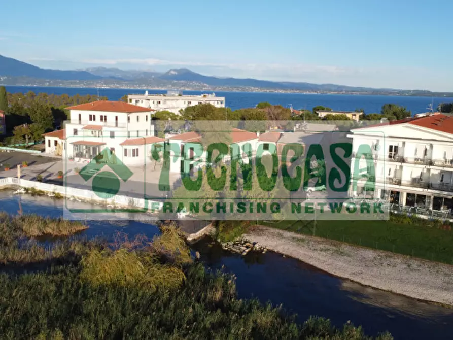 Immagine 4 di Appartamento in vendita  in Via XXV Aprile a Sirmione