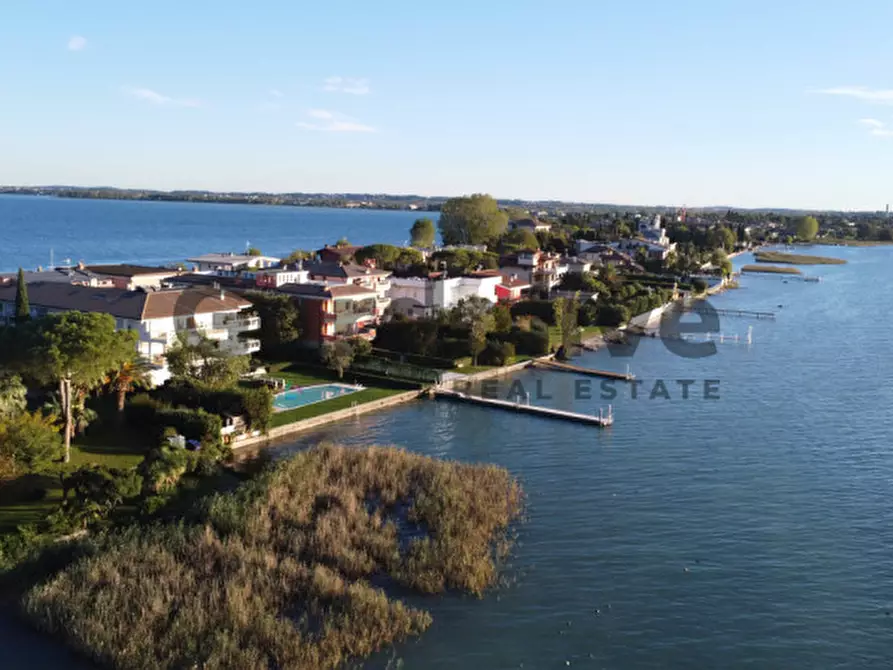 Immagine 4 di Appartamento in vendita  in Via XXV Aprile a Sirmione