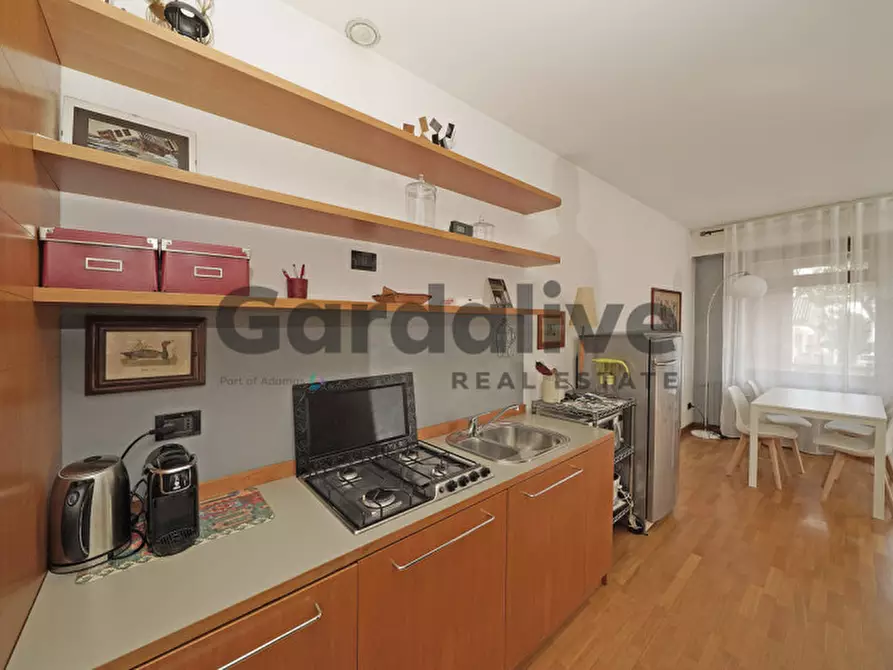 Immagine 20 di Appartamento in vendita  in Via XXV Aprile a Sirmione