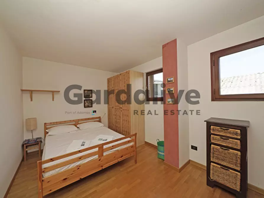 Immagine 25 di Appartamento in vendita  in Via XXV Aprile a Sirmione