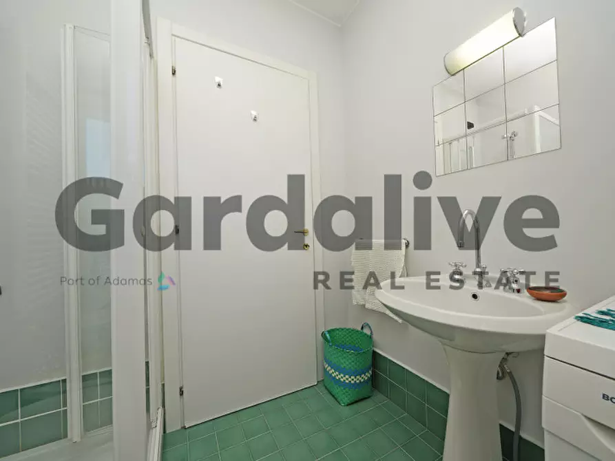 Immagine 36 di Appartamento in vendita  in Via XXV Aprile a Sirmione