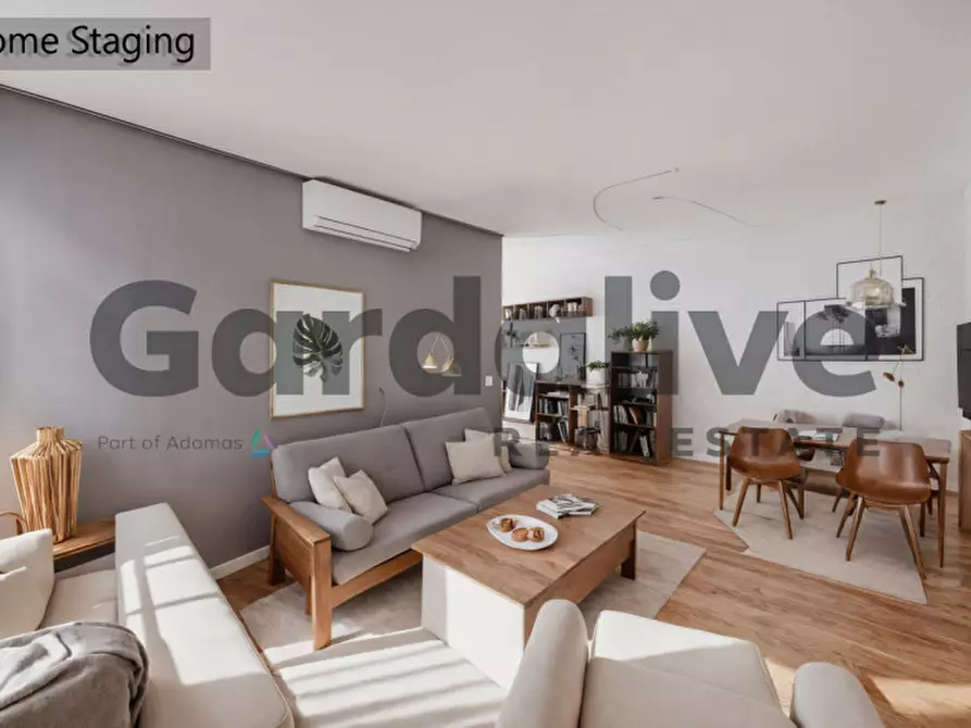 Immagine 40 di Appartamento in vendita  in Via XXV Aprile a Sirmione