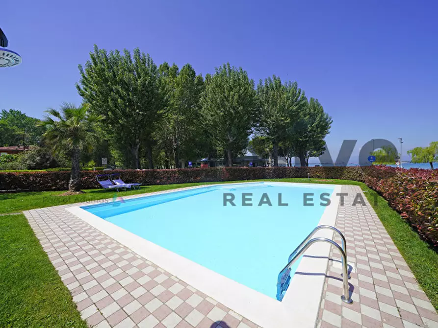 Immagine 8 di Appartamento in vendita  in Viale Mozart a Sirmione