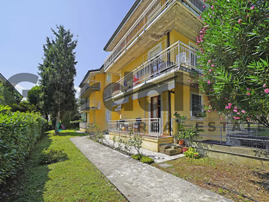 Immagine 6 di Appartamento in vendita  in Via Garibaldi a Sirmione