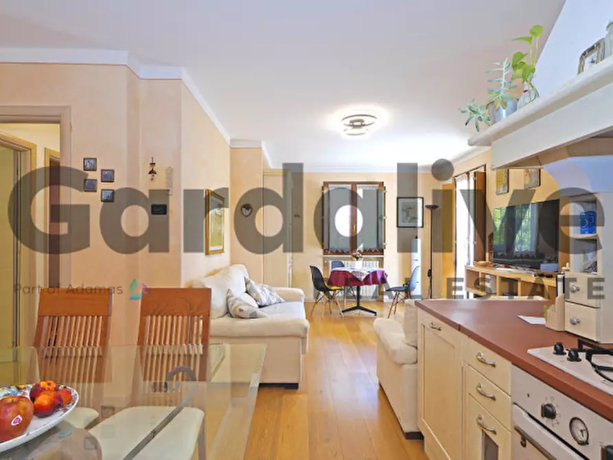 Immagine 13 di Appartamento in vendita  in Via Garibaldi a Sirmione