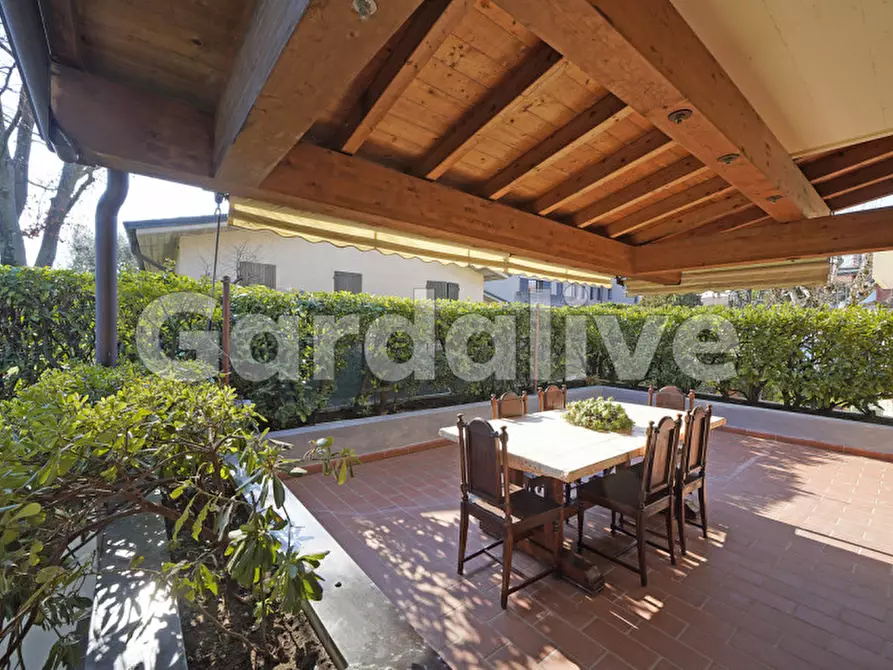 Immagine 14 di Casa indipendente in vendita  a Sirmione