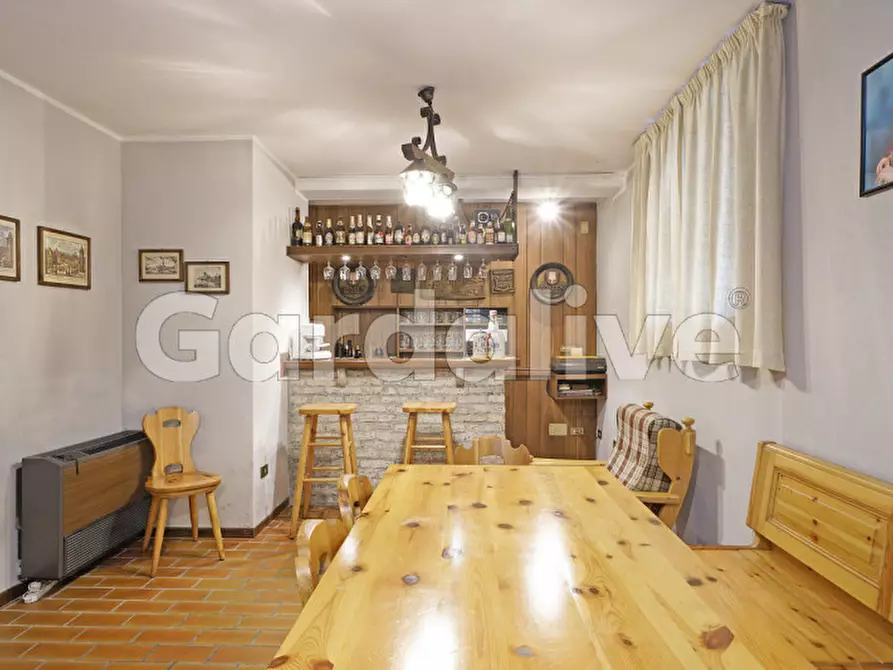 Immagine 30 di Casa indipendente in vendita  a Sirmione