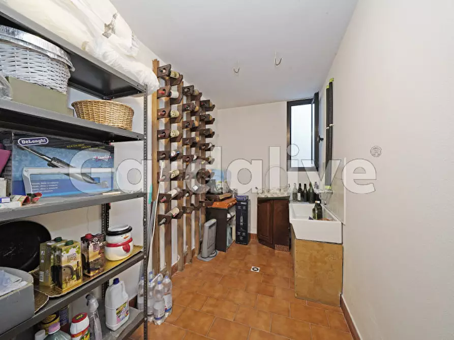 Immagine 36 di Casa indipendente in vendita  a Sirmione