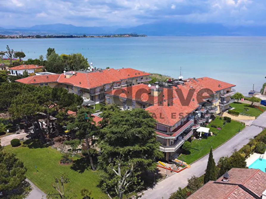 Immagine 1 di Appartamento in vendita  in Via Verona a Sirmione