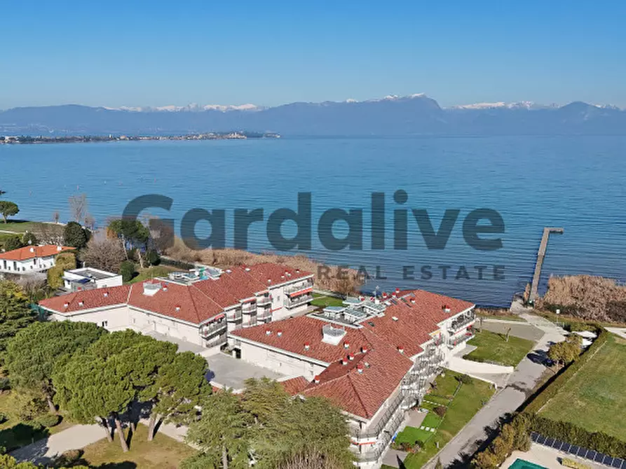 Immagine 9 di Appartamento in vendita  in Via Verona a Sirmione