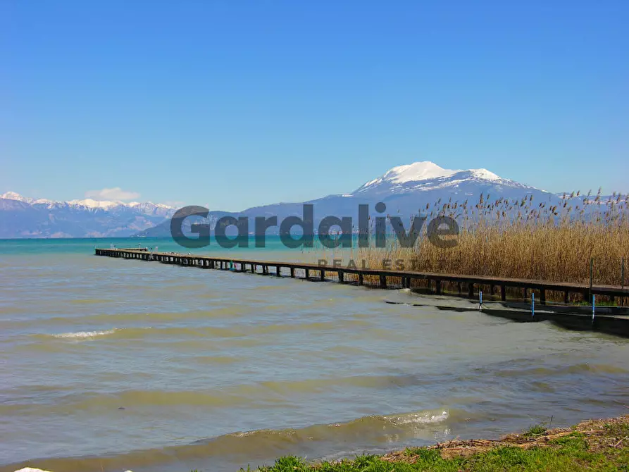 Immagine 12 di Appartamento in vendita  in Via Verona a Sirmione