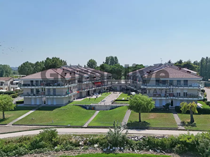 Immagine 3 di Appartamento in vendita  in via Verona 105 a Sirmione