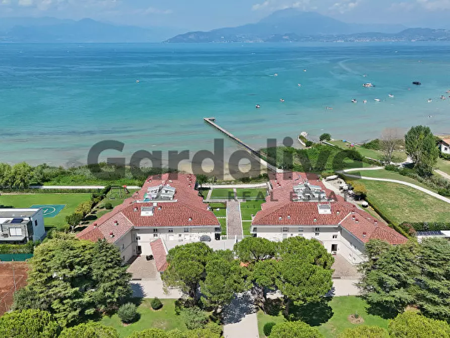 Immagine 7 di Appartamento in vendita  in via Verona 105 a Sirmione