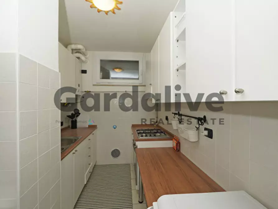 Immagine 18 di Appartamento in vendita  in via Verona 105 a Sirmione