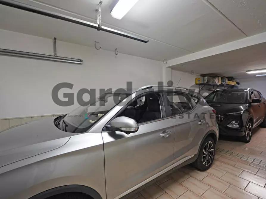 Immagine 25 di Villetta a schiera in vendita  in Via Vittorio Veneto 25B a Sirmione