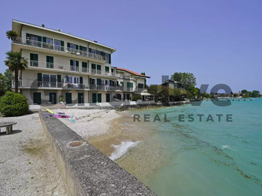 Immagine 2 di Appartamento in vendita  in Via XXV Aprile 61 a Sirmione