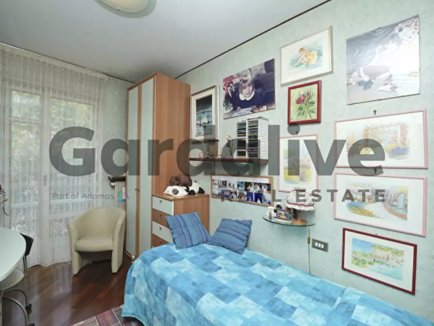 Immagine 17 di Appartamento in vendita  in Via XXV Aprile 61 a Sirmione