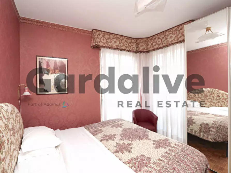 Immagine 19 di Appartamento in vendita  in Via XXV Aprile 61 a Sirmione