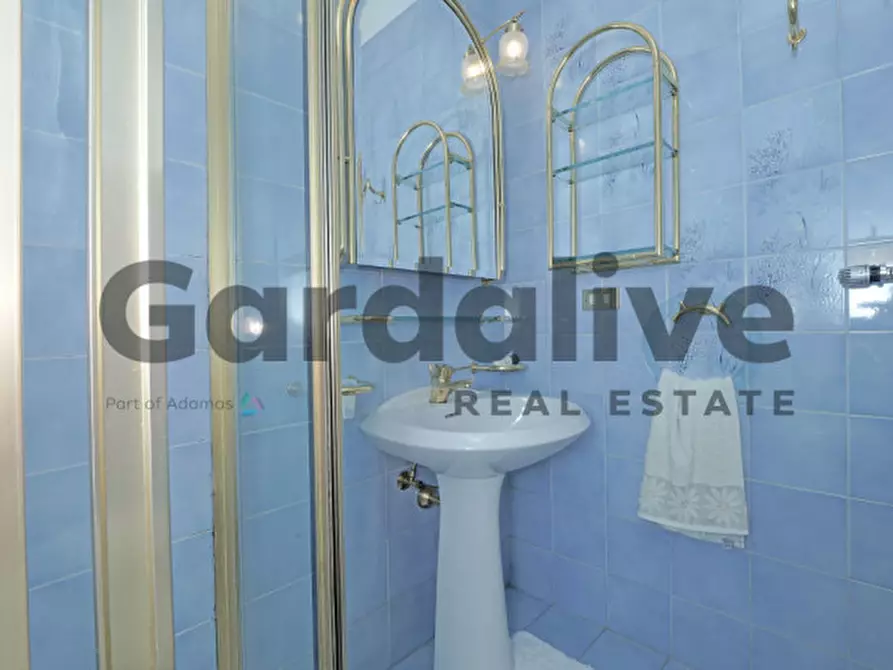 Immagine 22 di Appartamento in vendita  in Via XXV Aprile 61 a Sirmione