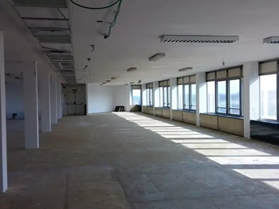 Immagine 2 di Ufficio in affitto  in VIA VOLTA A. a Trezzano Sul Naviglio