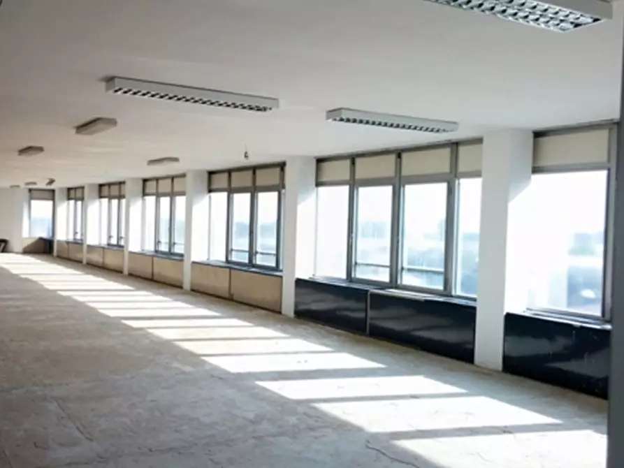 Immagine 5 di Ufficio in affitto  in VIA VOLTA A. a Trezzano Sul Naviglio