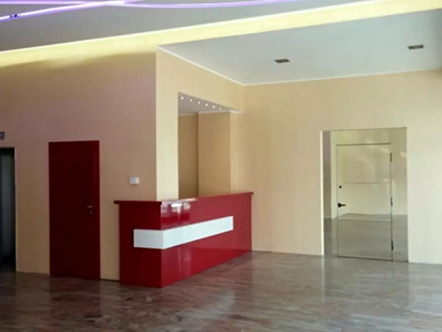 Immagine 21 di Ufficio in affitto  in VIA VOLTA A. a Trezzano Sul Naviglio