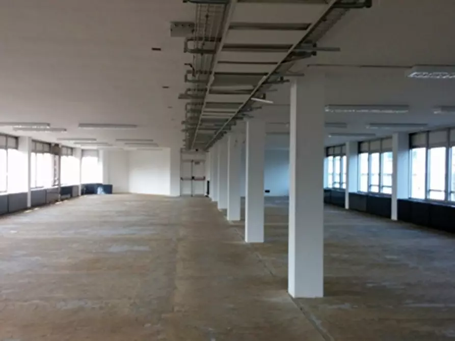 Immagine 15 di Ufficio in affitto  in VIA VOLTA A. a Trezzano Sul Naviglio