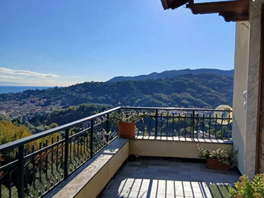 Immagine 1 di Appartamento in affitto  in Via di Landea a Rapallo