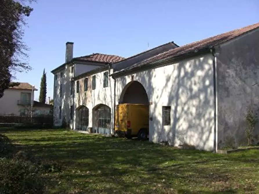 Immagine 1 di Villa in vendita  in Via Busiago a Campo San Martino