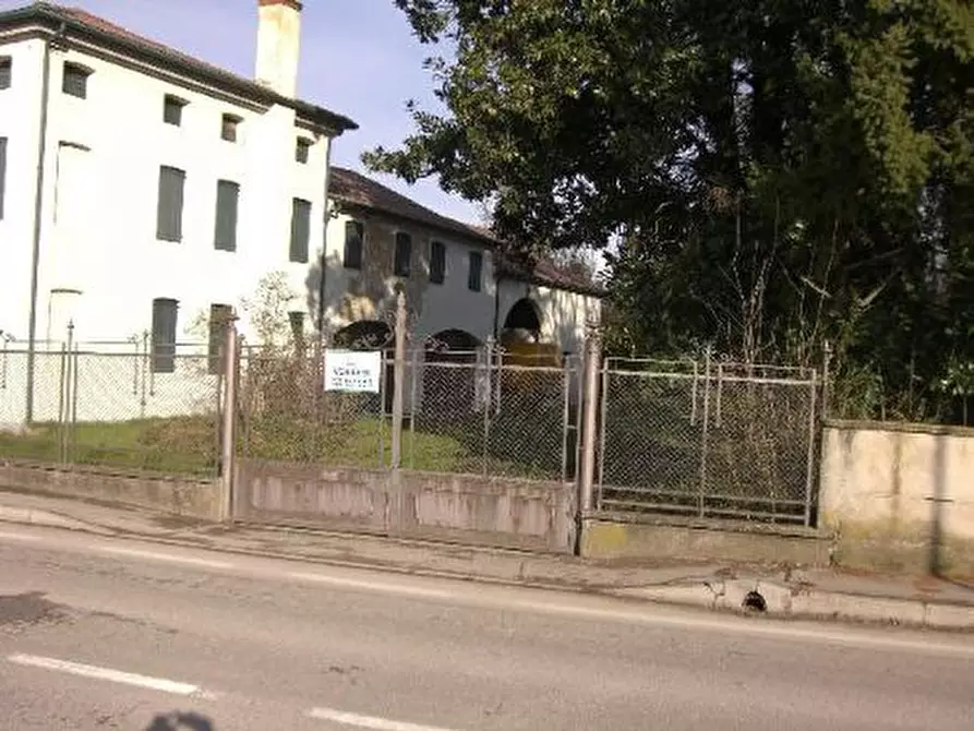 Immagine 2 di Villa in vendita  in Via Busiago a Campo San Martino