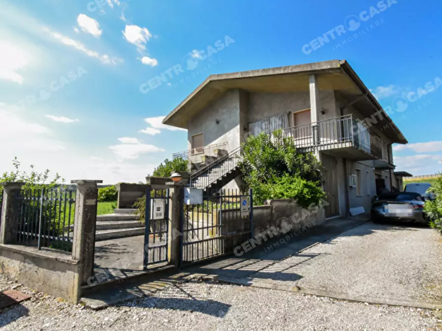 Immagine 12 di Casa bifamiliare in vendita  in Via Gioacchino Rossini a Legnago