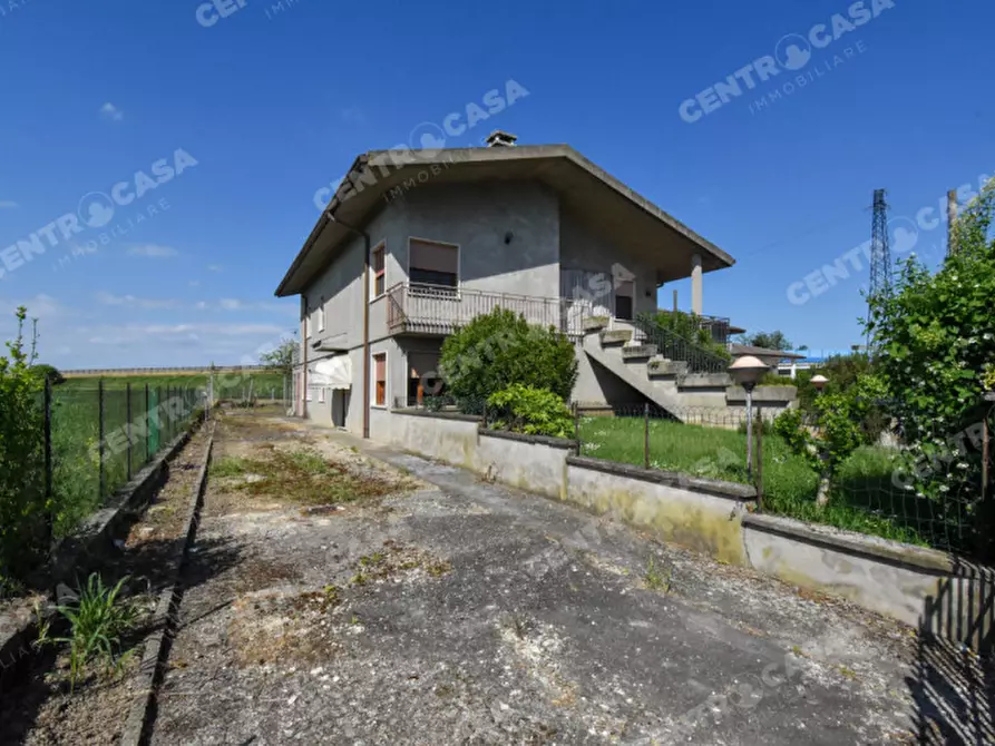 Immagine 45 di Casa bifamiliare in vendita  in Via Gioacchino Rossini a Legnago