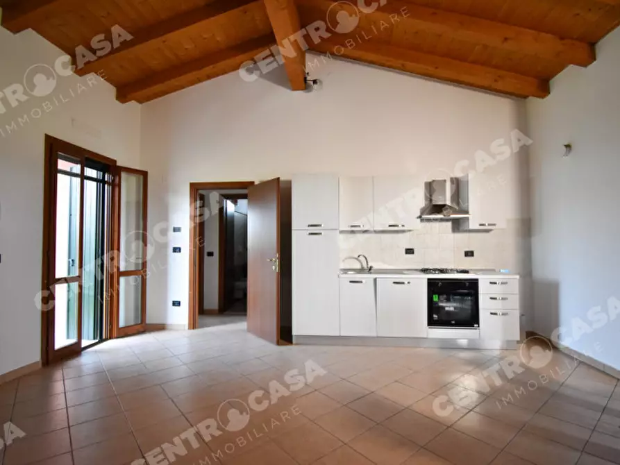 Immagine 4 di Appartamento in vendita  in Legnago Via Cavour 2 a Angiari